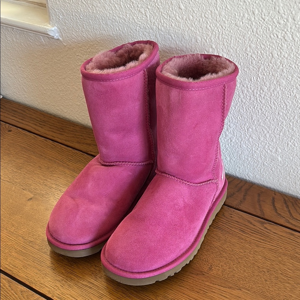 UGG Breast Cancer Fuchsia Winter Boots